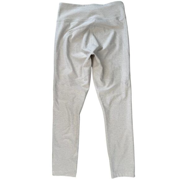 Outdoor Voices 3/4 Warm-Up Legging, Beige/White, Size SMALL - Picture 5 of 8